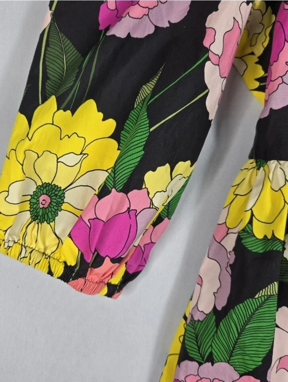 Johnny Was Jade Top Puff Sleeve Colorful Floral Peplum Smocked Size Small
